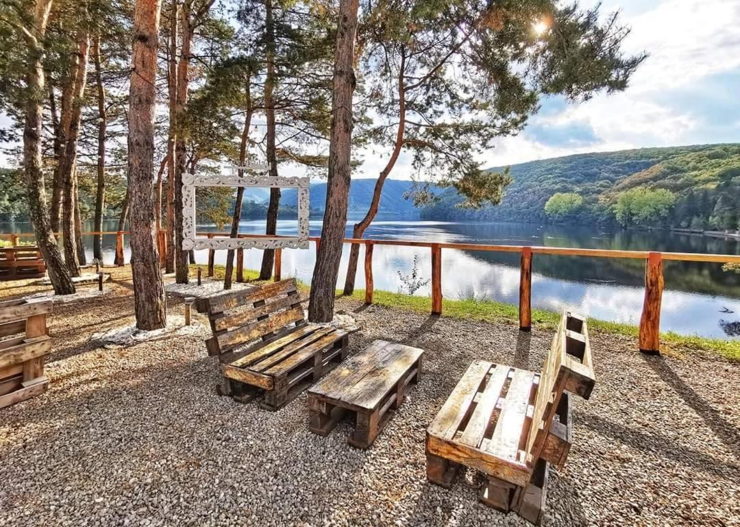 Motel Gilău Eksteriør billede